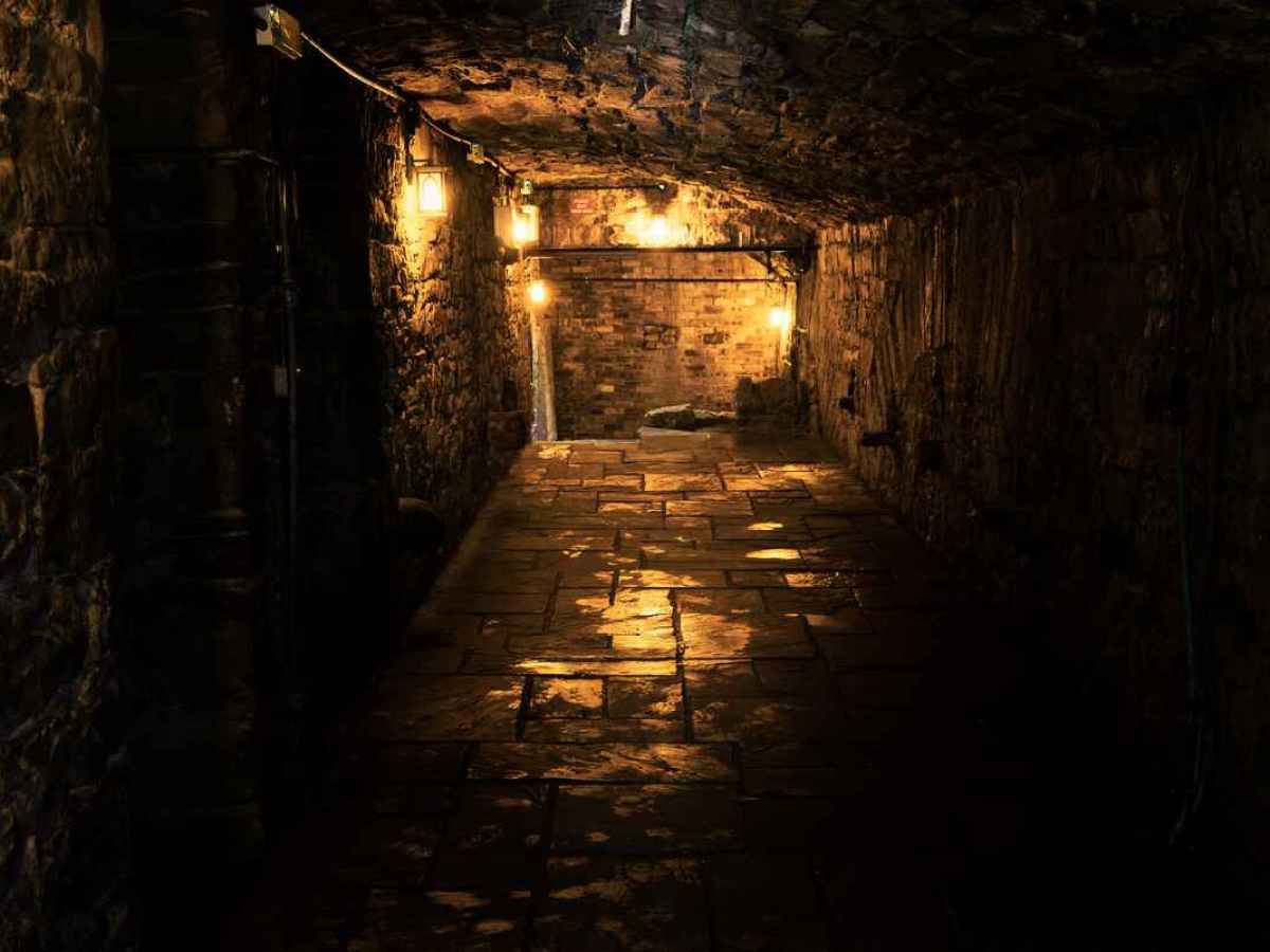 Tour de Fantasmas y las Bovedas Subterraneas en Edimburgo