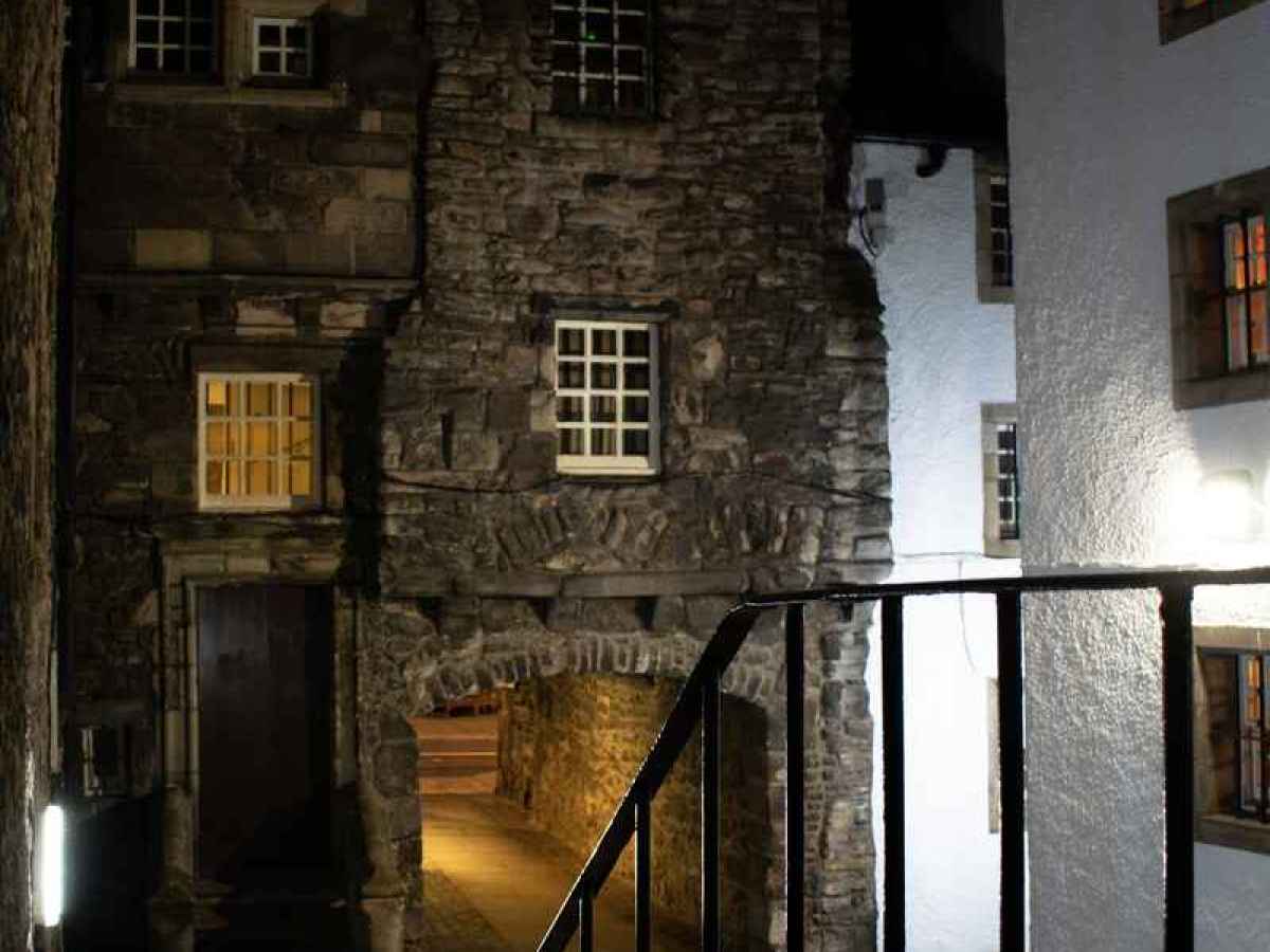 World Famous Underground Ghost Tour | Walking Tour Edinburgh